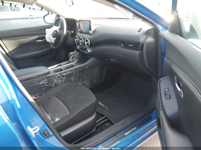 2022 NISSAN SENTRA SV XTRONIC CVT 5