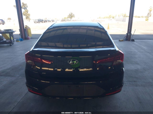 2020 HYUNDAI ELANTRA SE 16