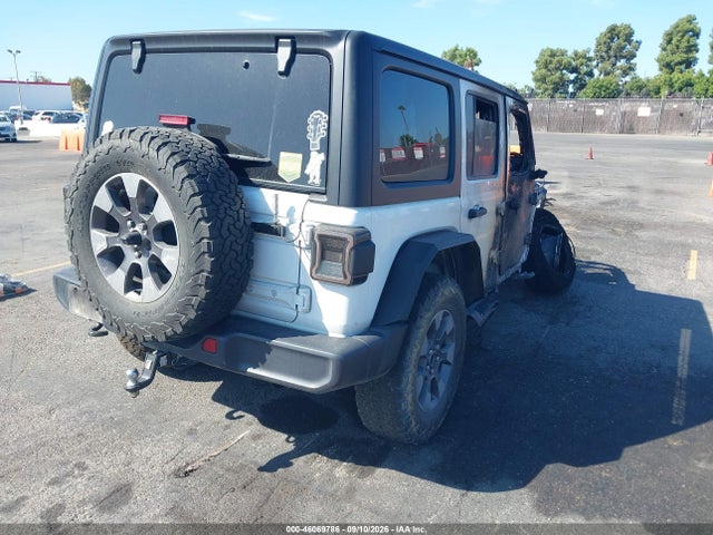 2018 JEEP WRANGLER UNLIMITED SAHARA 4X4 4