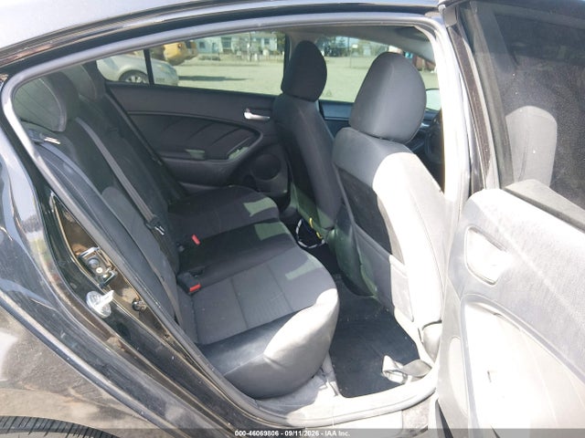 2017 KIA FORTE LX 8