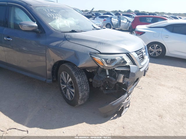 2019 NISSAN PATHFINDER SV 6