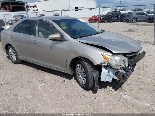 2014 TOYOTA CAMRY LE