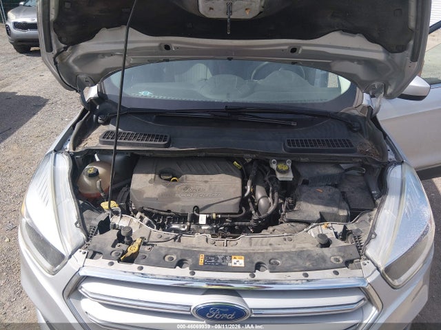 2018 FORD ESCAPE SE 10