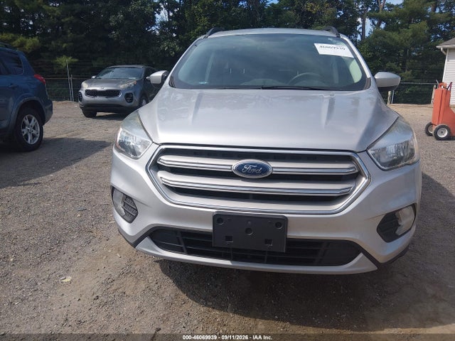 2018 FORD ESCAPE SE 12