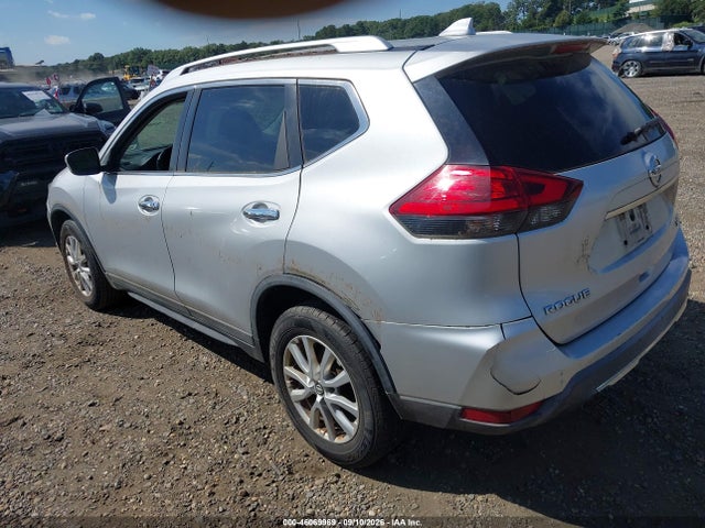 2017 NISSAN ROGUE SV 3