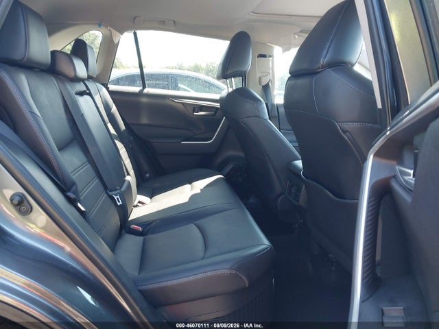 2021 TOYOTA RAV4 HYBRID XLE PREMIUM 8