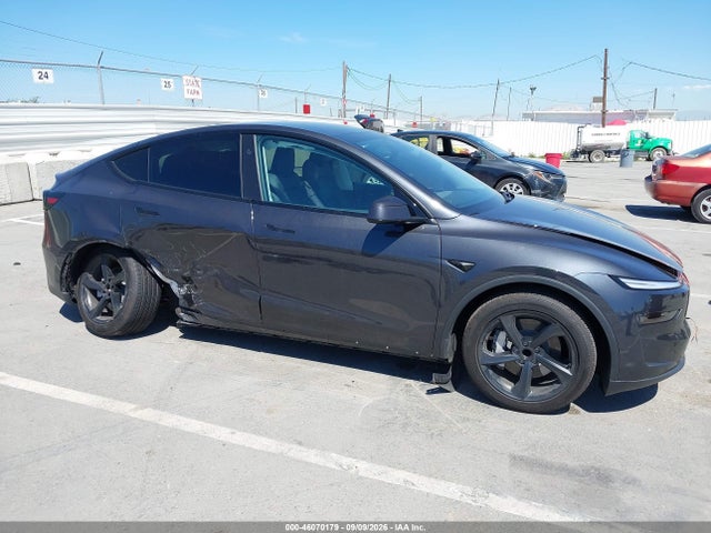 2026 TESLA MODEL Y PREMIUM REAR-WHEEL DRIVE/REAR-WHEEL DRIVE 13