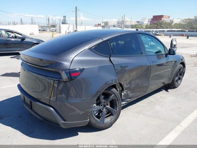 2026 TESLA MODEL Y PREMIUM REAR-WHEEL DRIVE/REAR-WHEEL DRIVE 4