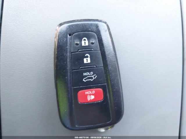 2023 TOYOTA HIGHLANDER XLE 11