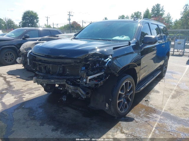 2023 CHEVROLET SUBURBAN 2WD RST 2