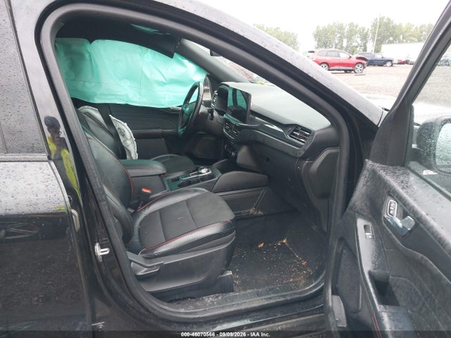 2023 FORD ESCAPE ST-LINE SELECT 5