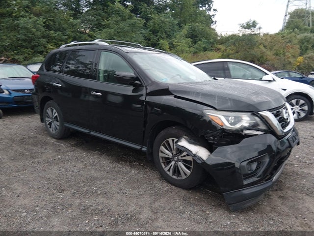 2017 NISSAN PATHFINDE S