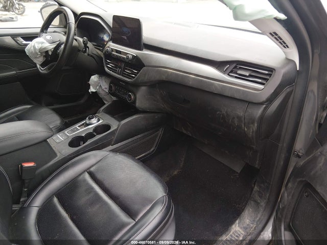 2021 FORD ESCAPE TITANIUM PLUG-IN HYBRID 5