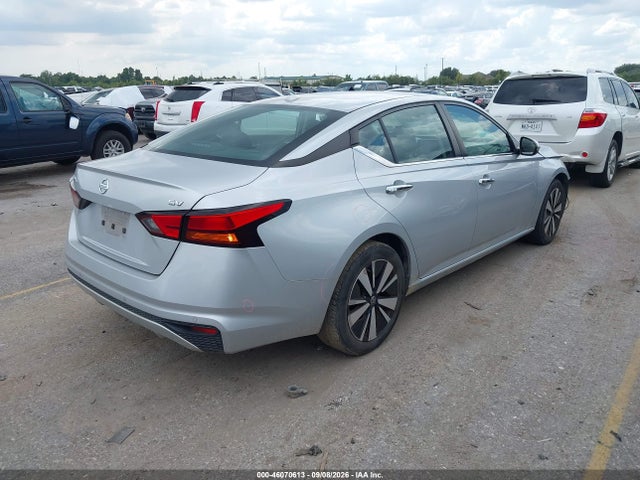 2022 NISSAN ALTIMA SV FWD 4
