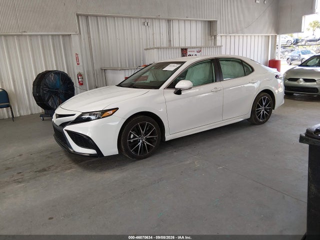 2023 TOYOTA CAMRY SE 2