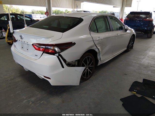 2023 TOYOTA CAMRY SE 4