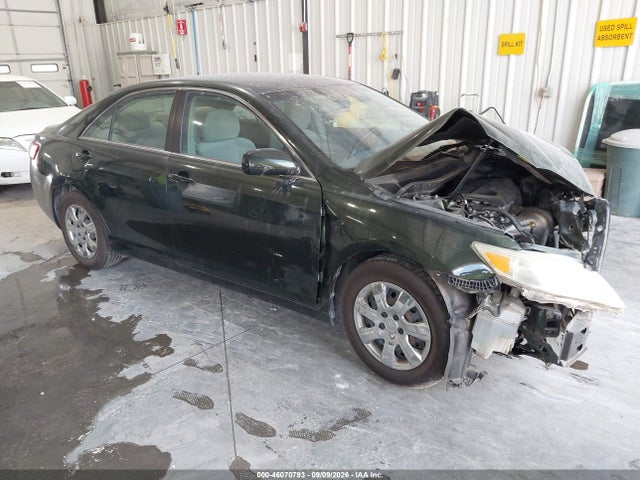 2011 TOYOTA CAMRY LE