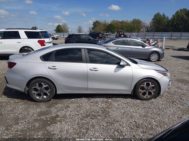 2021 KIA FORTE LXS 14