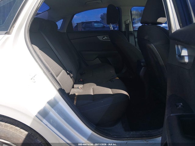 2021 KIA FORTE LXS 8