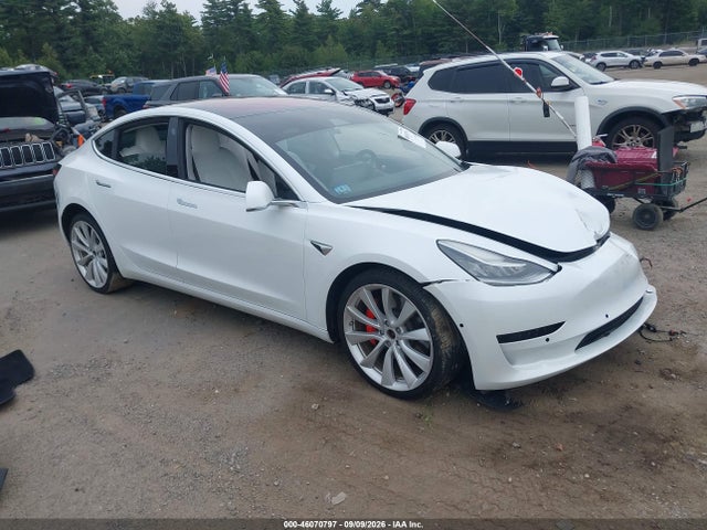 2018 TESLA MODEL 3 LONG RANGE/PERFORMANCE