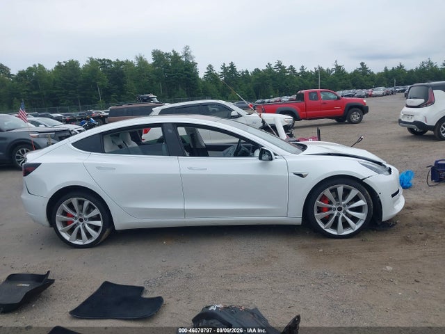 2018 TESLA MODEL 3 LONG RANGE/PERFORMANCE 12