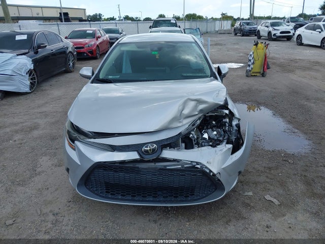 2022 TOYOTA COROLLA LE 12