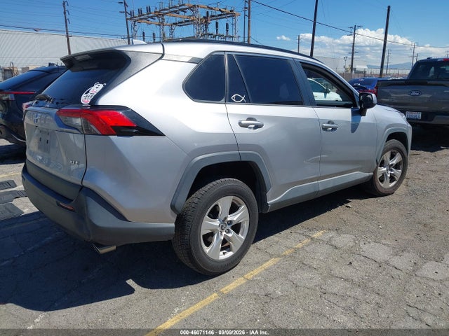 2020 TOYOTA RAV4 XLE 4