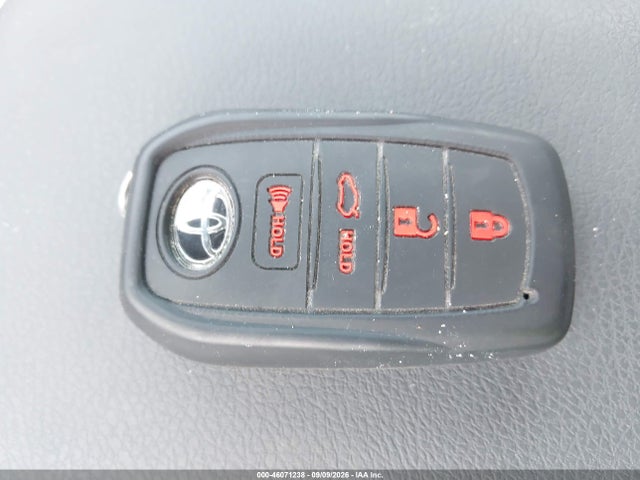 2026 TOYOTA CAMRY SE 11