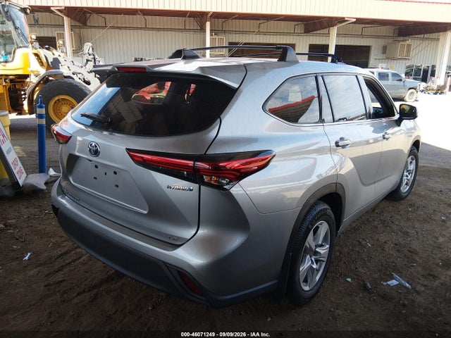 2022 TOYOTA HIGHLANDER HYBRID LE 4