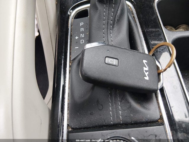 2022 KIA TELLURIDE S 11