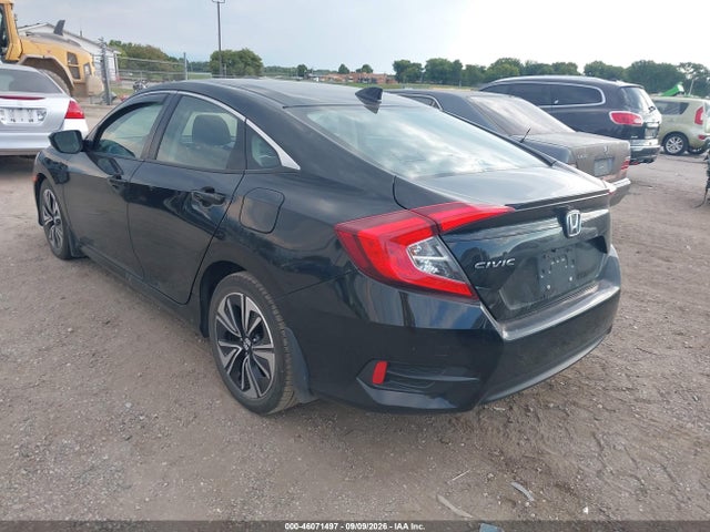 2017 Honda CIVIC EX-T — фото 3