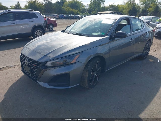 2023 NISSAN ALTIMA SR FWD 2