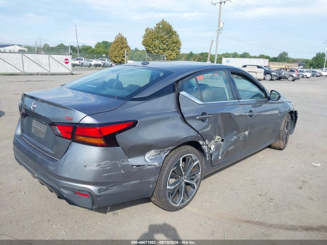 2023 NISSAN ALTIMA SR FWD 4