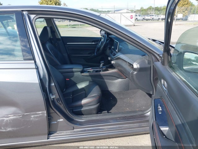 2023 NISSAN ALTIMA SR FWD 5