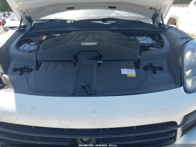 2022 PORSCHE CAYENNE COUPE PLATINUM EDITION 10