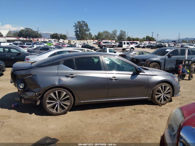 2022 NISSAN ALTIMA SR FWD 13