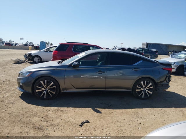 2022 NISSAN ALTIMA SR FWD 14