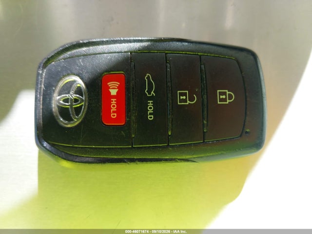 2025 TOYOTA CAMRY SE 11