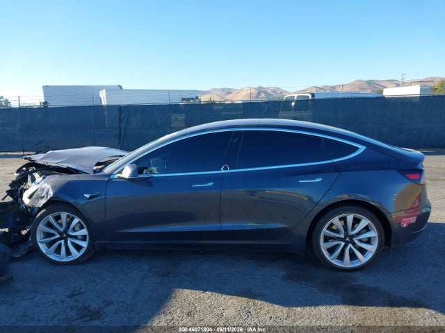 2018 TESLA MODEL 3 LONG RANGE/PERFORMANCE 13