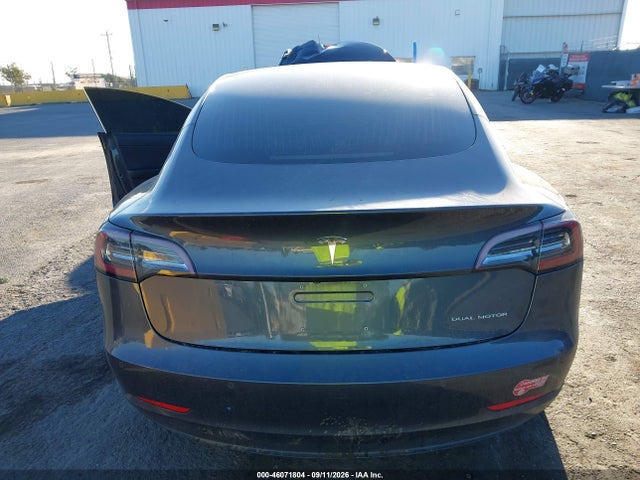 2018 TESLA MODEL 3 LONG RANGE/PERFORMANCE 15