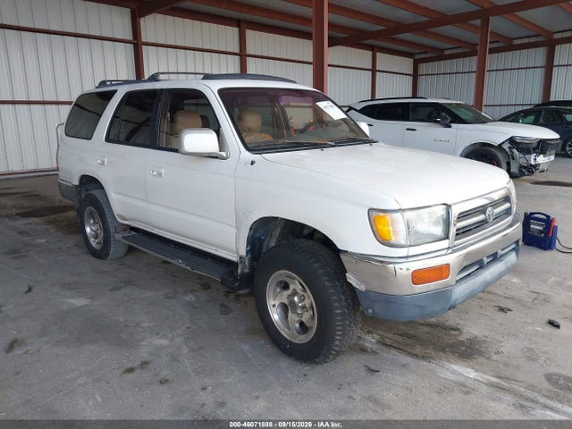 1996 TOYOTA 4RUNNER SR5