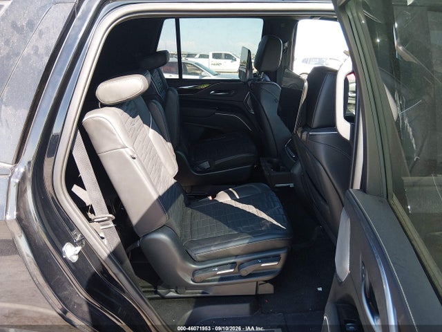 2023 CADILLAC ESCALADE 4WD SPORT PLATINUM 8