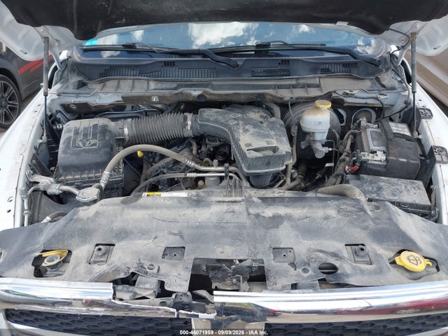 2022 RAM 1500 CLASSIC SLT 4X2 5'7 BOX 10