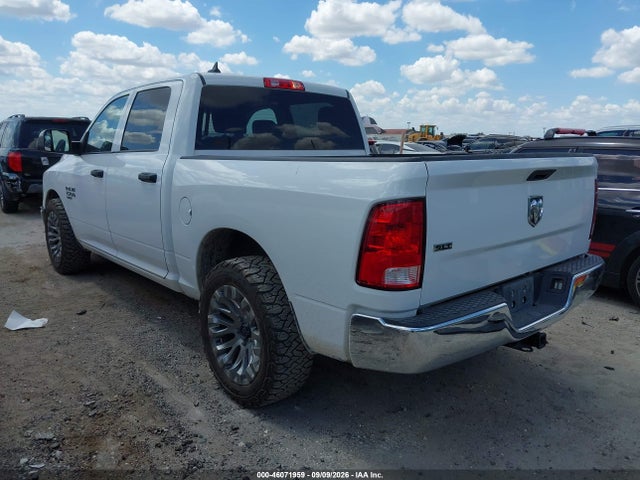 2022 RAM 1500 CLASSIC SLT 4X2 5'7 BOX 3
