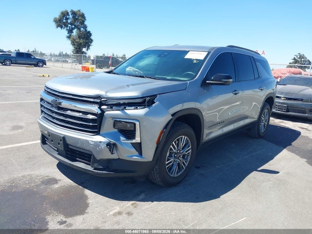 2025 CHEVROLET TRAVERSE FWD LT 2