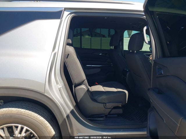 2025 CHEVROLET TRAVERSE FWD LT 8