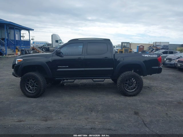 2021 TOYOTA TACOMA SR V6 14