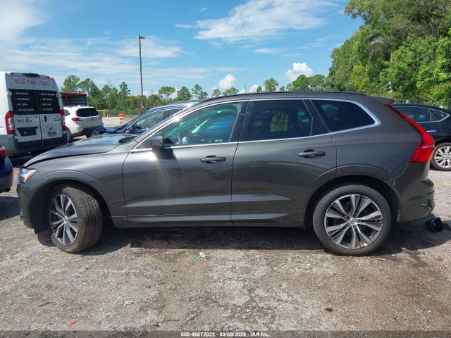 2022 VOLVO XC60 B5 MOMENTUM 13