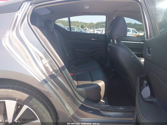 2021 NISSAN ALTIMA SL FWD 8