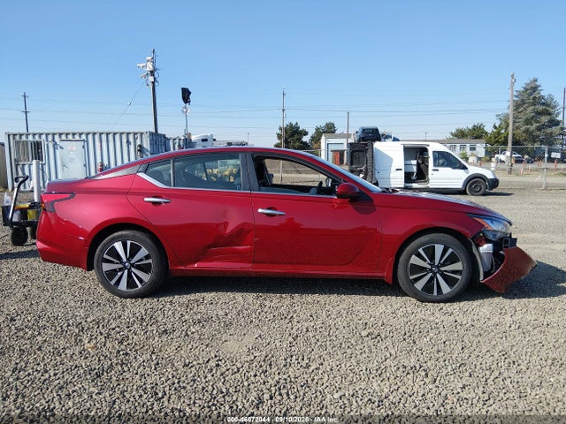 2022 NISSAN ALTIMA SV INTELLIGENT AWD 13